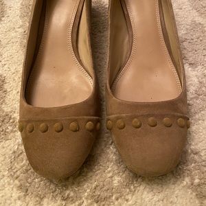 Tory Burch size 7 suede tan brown shoes